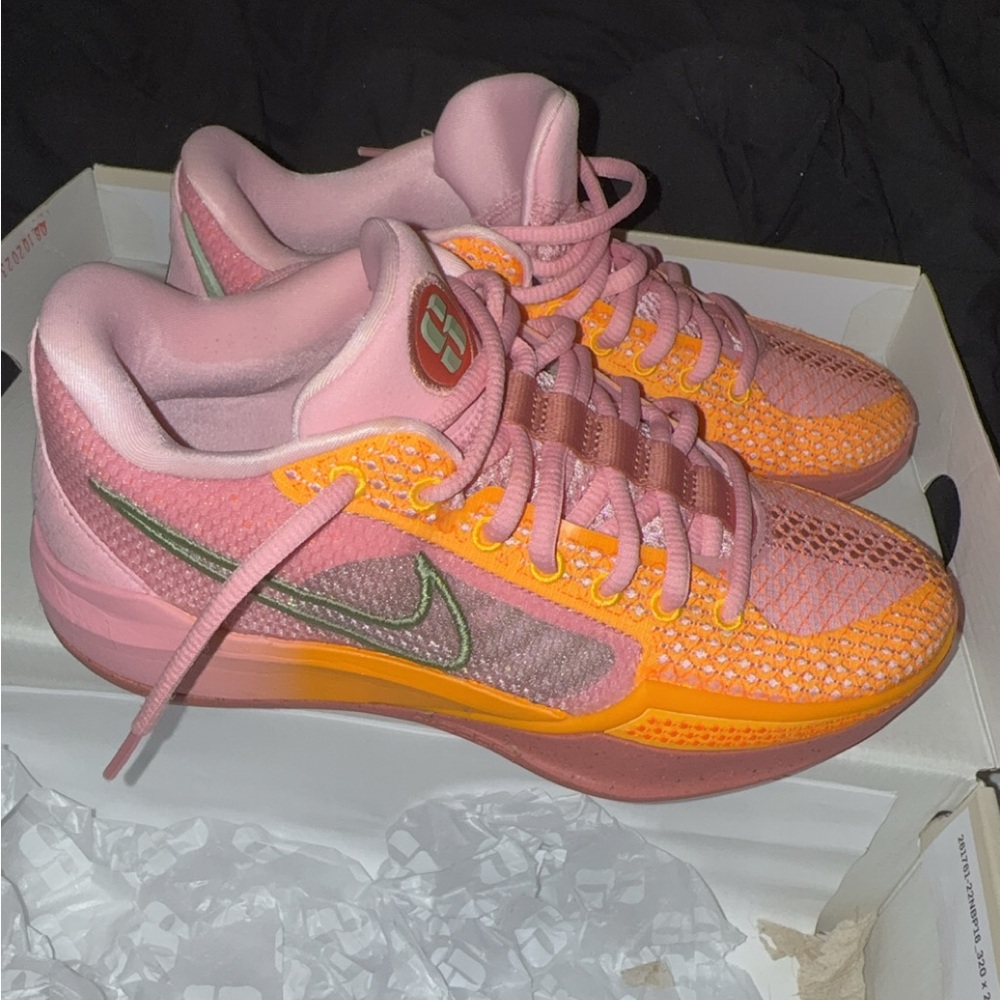 Nike Women's Pink and Orange Athletic Shoes